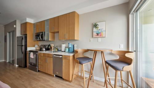 Comfy studio near SM Promenade! Free parking! - Foto 3, stove, dishwasher, toaster