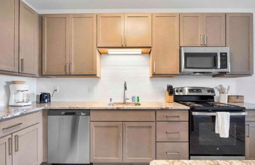 Univ Research Park - Free Underground Parking and Pool - Foto 24