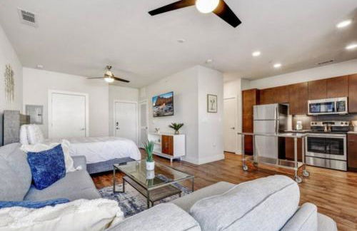 Experience Downtown Studio Near River Walk - Foto 10