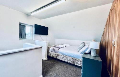 13 Guests - Free Parking - Manchester House - Foto 6