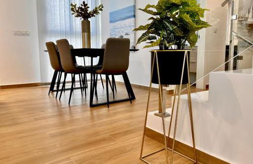 La Masion de Tout Seasonal Rental - Photo 6