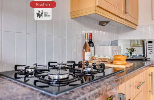 Cosy Stylish Home w EV Charger Priv.… - Foto 30