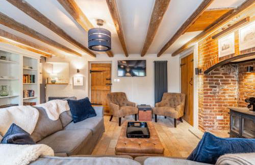 Knyvetts sleeps 6, 3 double beds, pretty garden - Foto 36