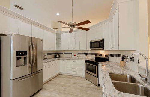 Crown Pointe-Mabry Drive - Photo 2