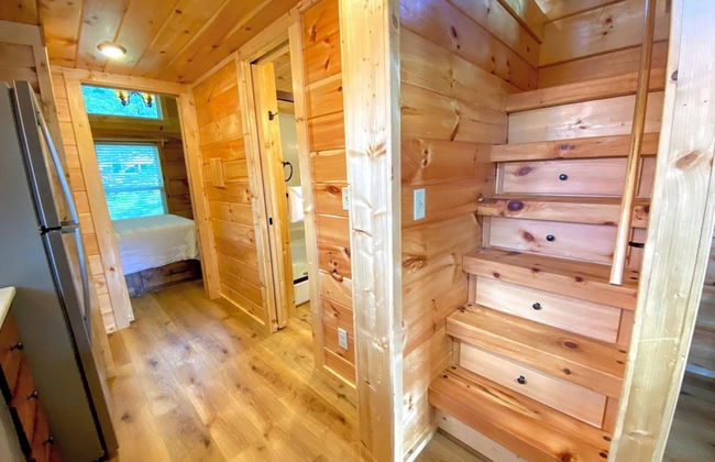 B2 NEW Awesome Tiny Home With A C Mountain Views Minutes to Skiing Hiking Attractions - Foto 11