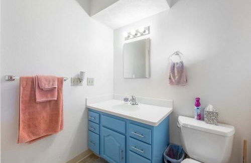 Spacious 4BR Home with BBQ Yard Near Golf Course - Foto 29