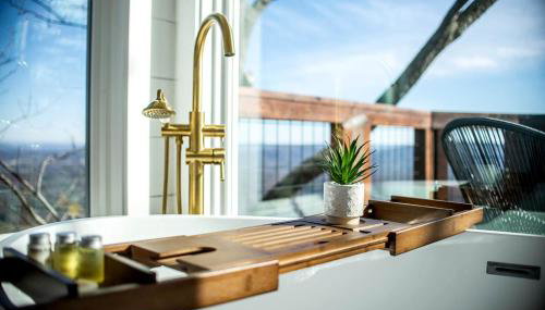 Breathtaking Tree House with Jacuzzi and Lofted Interior in Georgia - Foto 3