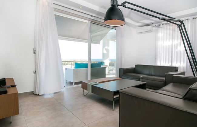 Luxury Villa Near Sea in Kalithies with Hot Tub - Foto 7