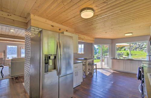 Waterfront Gig Harbor Home with Furnished Deck - Foto 12