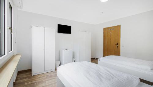 BEGE APARTMENTS Workation Hub - Foto 3, towels, wardrobe