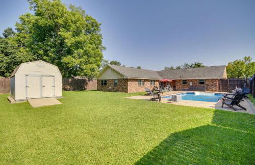 Inviting Gulfport Home with Private Pool and Yard - Foto 25