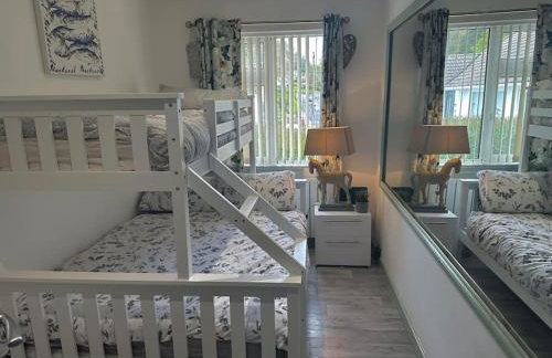 Detached Bungalow Private Hot Tub With Log Burner - Foto 13