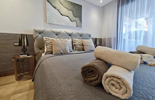 Luxury 3 Bedrooms, Private Heated Pool - EHHouse - Foto 45