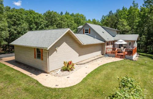 Dog-friendly 6-acre 5BR 3BA home, game room, deck, Wisconsin Dells 10min - Foto 42