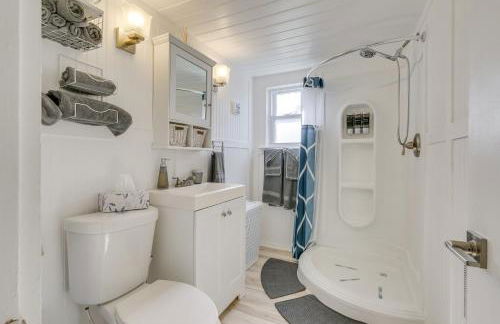 Lakefront Gem with Watercrafts and Dock in Coldwater! - Foto 18