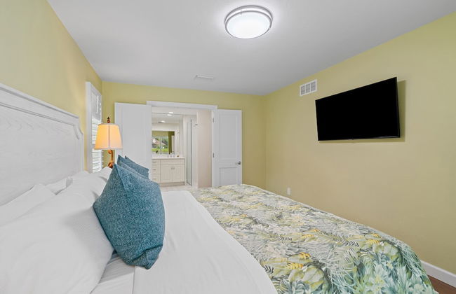 Rovigo Vacation Rental: Spacious Retreat with Panoramic Lake Views in Kings Lake. 4-BR, 4-Bathroom Home with Private Pool, just 3.4 Miles from the Vibrant Fifth Avenue South and Naples Attractions - Foto 10