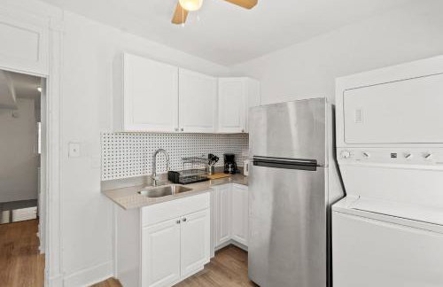 Charming 4-bedroom townhome in fabulous Washington with AC, WiFi - Foto 23