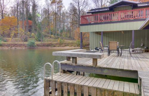 Lakefront Zirconia Home with Boathouse and Dock! - Foto 30