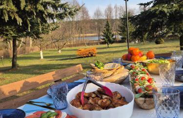 Luksusówka Gajowego nad jeziorem - Photo 14