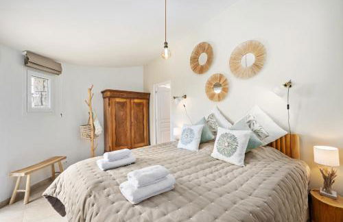 Villa La Genestière - Familienoase und Golfertraum mit Infinity-Pool und 180-Grad-Panoramablick bis zum Meer - Foto 43