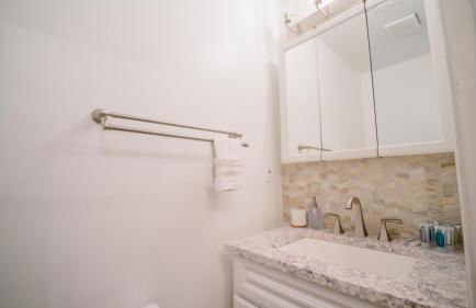 Stylish 5BR DC Retreat Backyard Free Parking - Foto 28