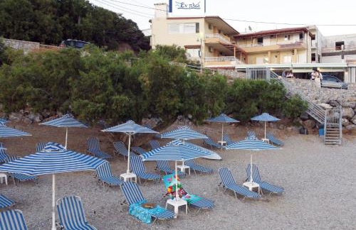 En Plo Studios & Apartments - Photo 45