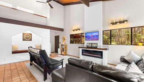 Stop Looking You've found it - Photo 1