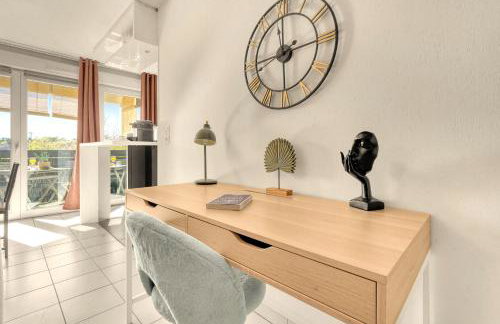 Le Montaigne - Climatisation, Parking Privé, Tramway et Airbus - Photo 18