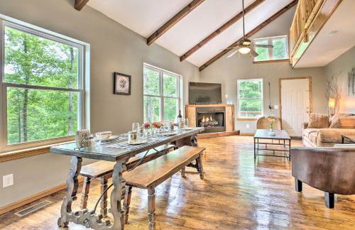 Hike and Zip-Line Red River Gorge Cabin with Hot Tub! - Foto 6