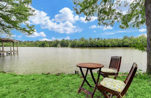 Kingwood Cottage - 10 mins from IAH - Lake Front - Foto 27