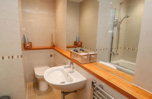 A Stone's Throw - Foto 14