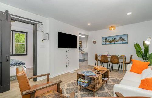 Black Cabin Getaway in Woods I Valpo - Foto 15