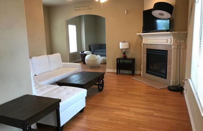 Entire Premium Spacious Luxury Home - Foto 1