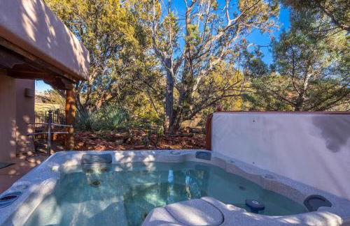 Red Rock Retreat with Hot Tub & New Pool Coming late March - Foto 32