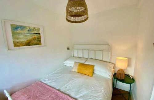 Modern 2-Bed Apartment with Off-Street Parking in Chiswick - Foto 11