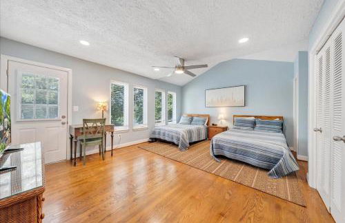 Scenic Point - Private Lakefront Home w/ Dock, Fire pit, outside shower & Hot tub - Foto 10