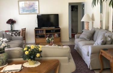 Family Fun Vacation Home 4 Bedroom Villa by RedAwning - Foto 14