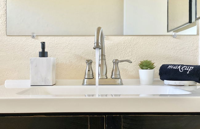 DT Reno - Classy Vacation Home w Backyard Patio - Foto 38