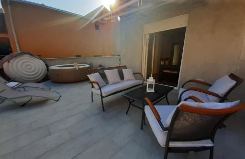 Apartment Lucky with Jacuzzi - Photo 23