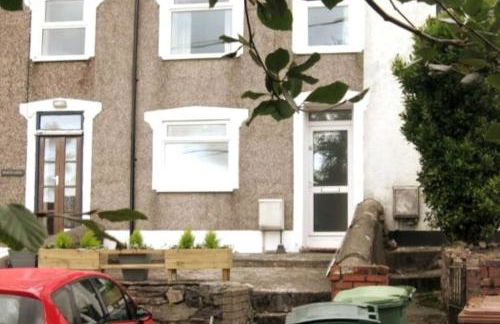 Welsh holiday home sleeps 5 close to beaches & mountains - Photo 2