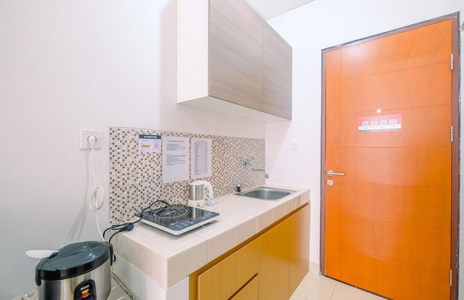 Compact and Relaxing Studio at Dave Apartment - Photo 12