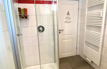 WIKINGERBUDE by Nordmann's Hus - mit großem Balkon, Garage & XXL- Sofa für bis zu 4 Personen - Foto 22