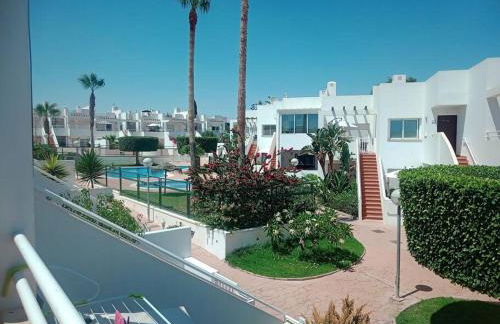 Precioso apartamento con piscina y garage - Foto 1