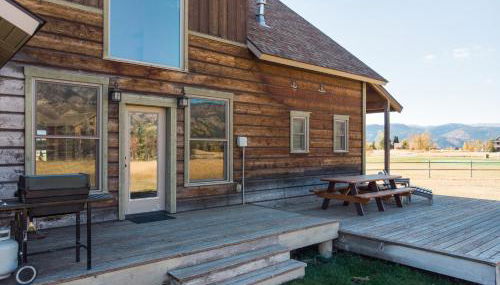 Alpine Airspace by KABINO Airpark Foosball Garage Satellite - Foto 4