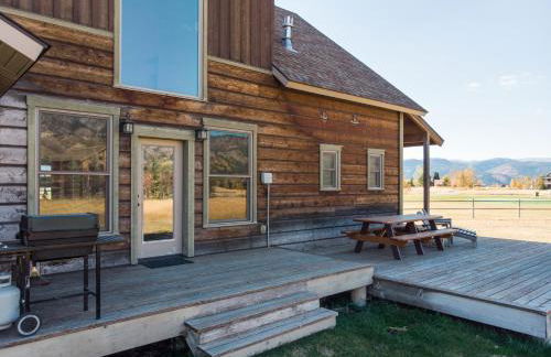 Alpine Airspace by KABINO Airpark Foosball Garage Satellite - Foto 4