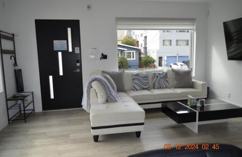 Dimond Abode Vacation Rental, Oakland California Dimond District - Photo 57