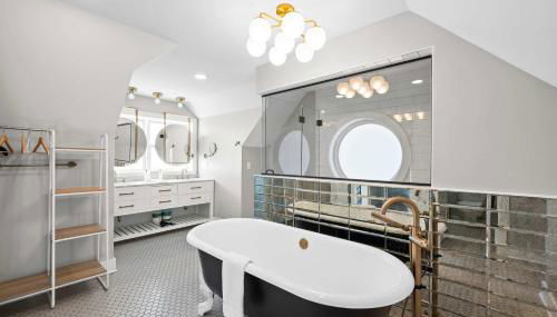 Next to Monastery Wedding Venue, 2BR with Balcony - Foto 2