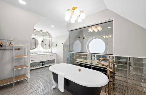 Next to Monastery Wedding Venue, 2BR with Balcony - Foto 2