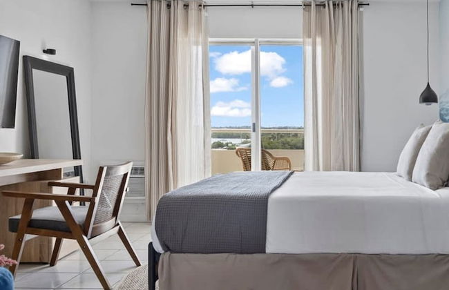 Bayshore Bliss- Cozy Space Pool Views - Foto 42