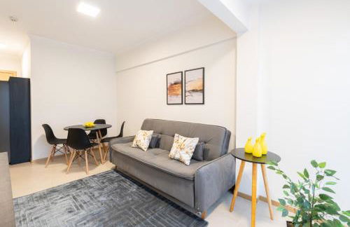 Localização Central! A 450 metros da Vila Germânica Loft com Piscina, Ar-Condicionado, Wi-Fi, Cozinha completa, Garagem Privativa, Espaço Zen, Academia, Sauna, e Mercadinho 24h - Foto 9